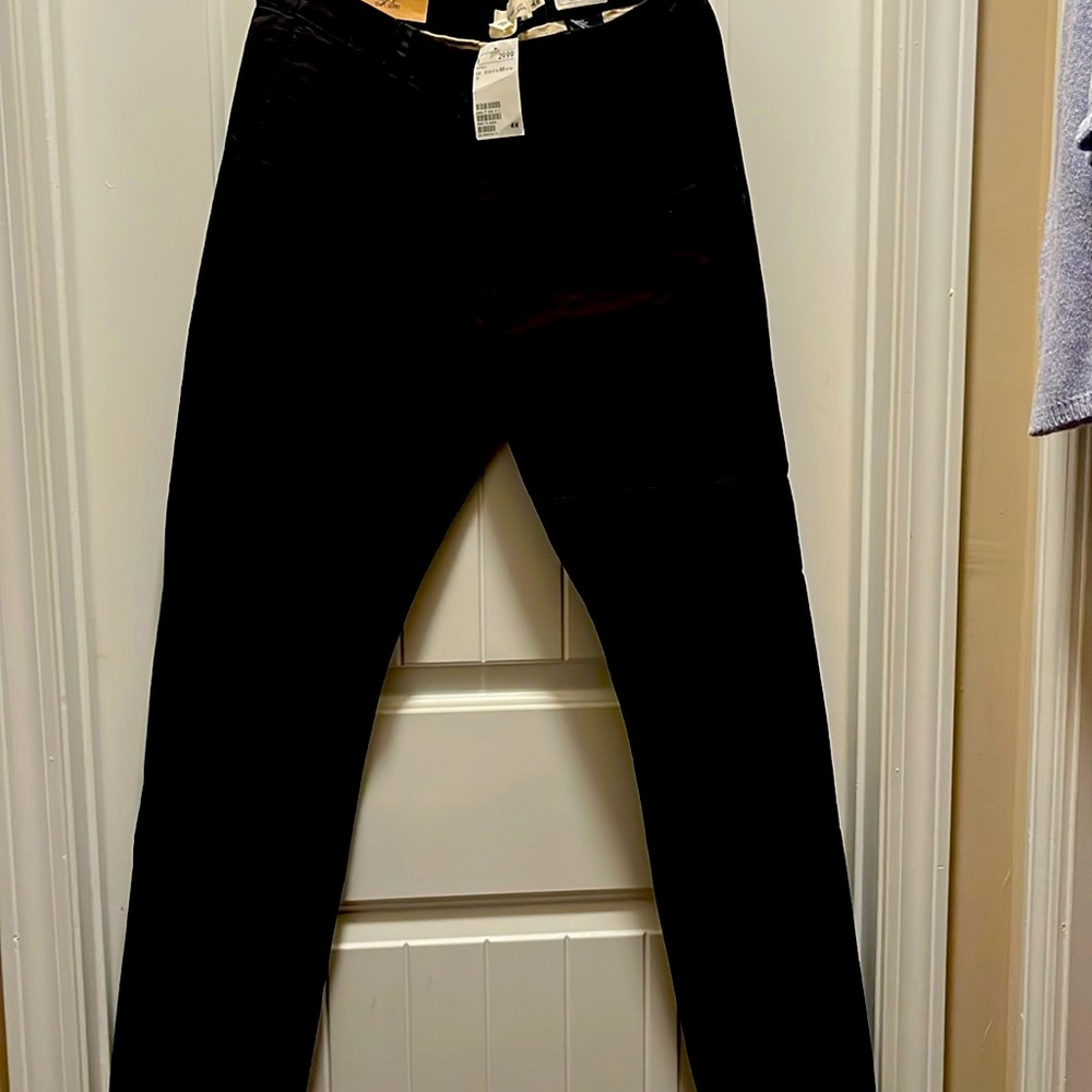 H&M men’s black slacks